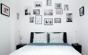 Fred's Home Guestroom I - VieuxPort - RueRepublique - ChambreD'hôte - LgbtFriendly